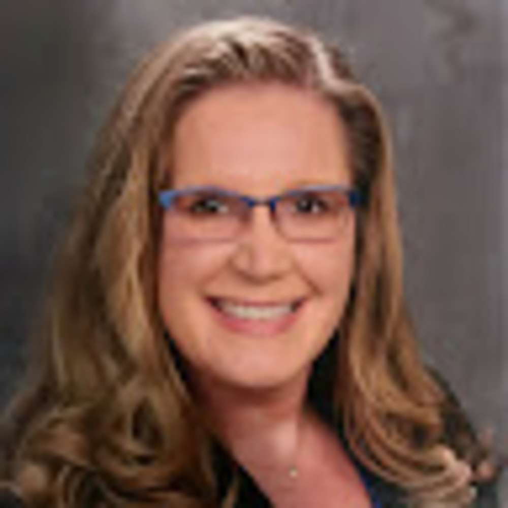 Meet your Posher, Adrienne